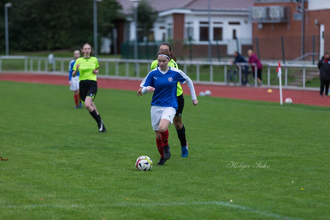 Bild 333 - B-Juniorinnen TSV Schoenberg - Holstein Kiel : Ergebnis: 0:23